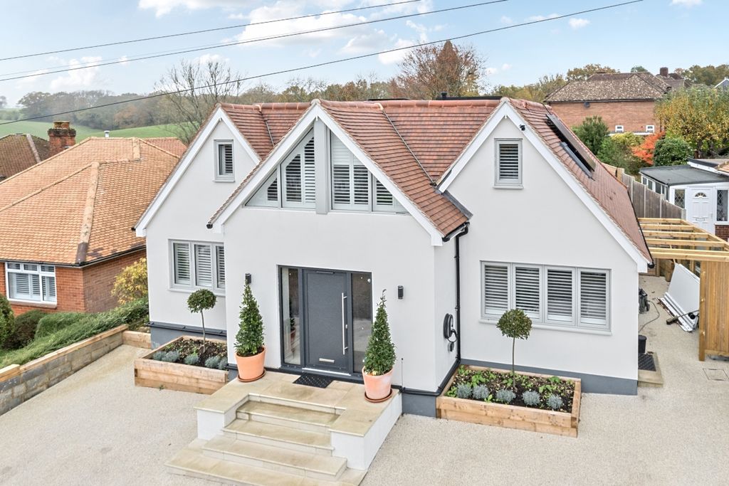 Property photo 1 of 23