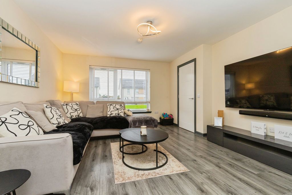 Property photo 2 of 15 Living Room