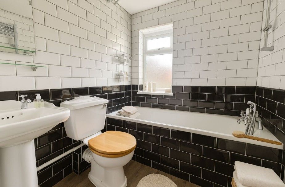 Property photo 3 of 9 2Prioryfarmcottageh