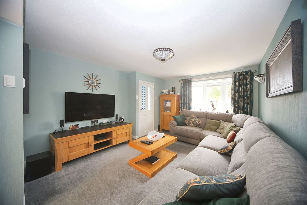 Property photo 2 of 22