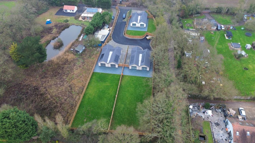 Property photo 3 of 11