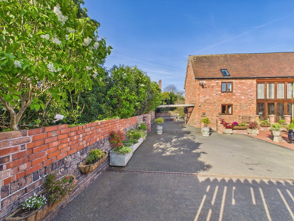 Property photo 2 of 24 Photo 2