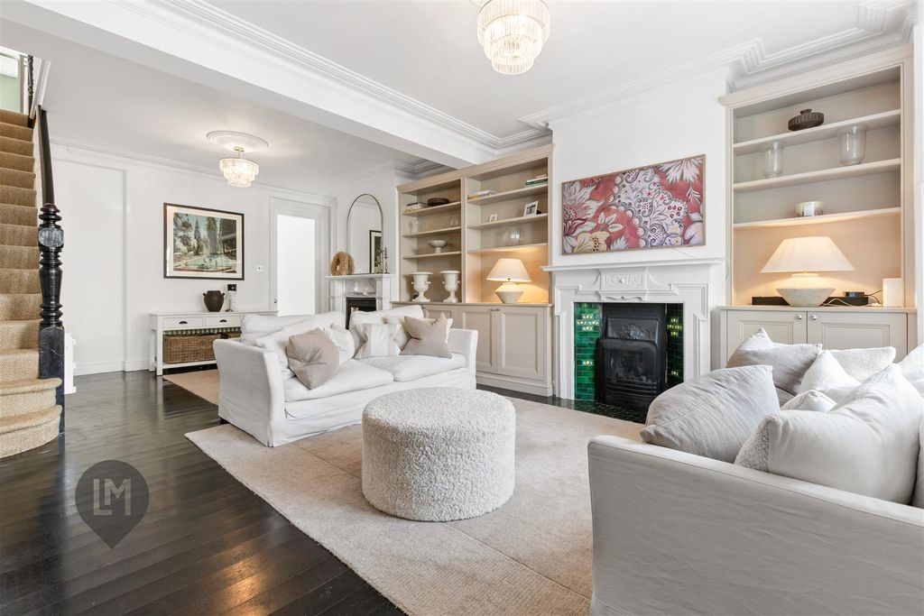 Property photo 1 of 11 Reception Room