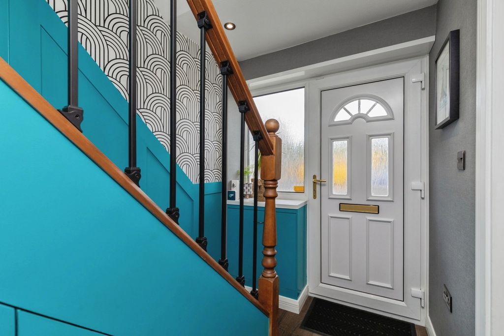 Property photo 3 of 30 Pbox-Img.Jpg
