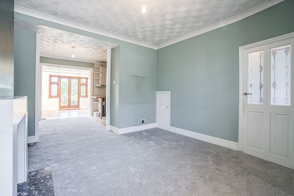 Property photo 1 of 17 Entrance