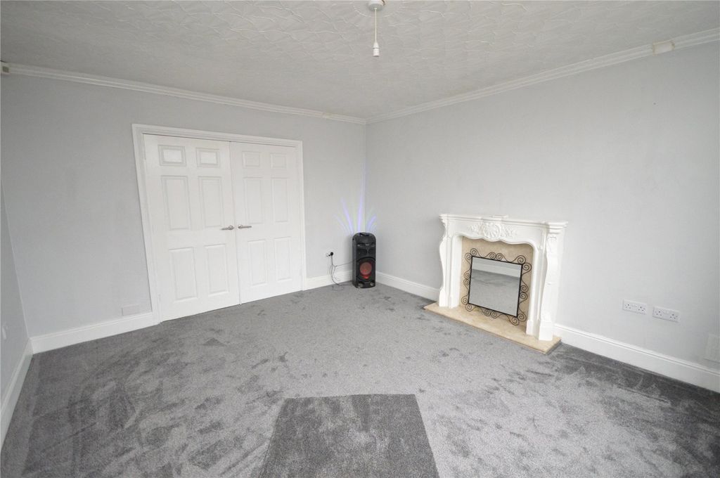 Property photo 2 of 12 Picture 2