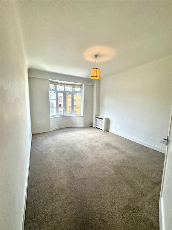 Property photo 2 of 9 7cd7Cfbf-Ac3F-42c9-Af83-7B513c1c8d1E.Jpg