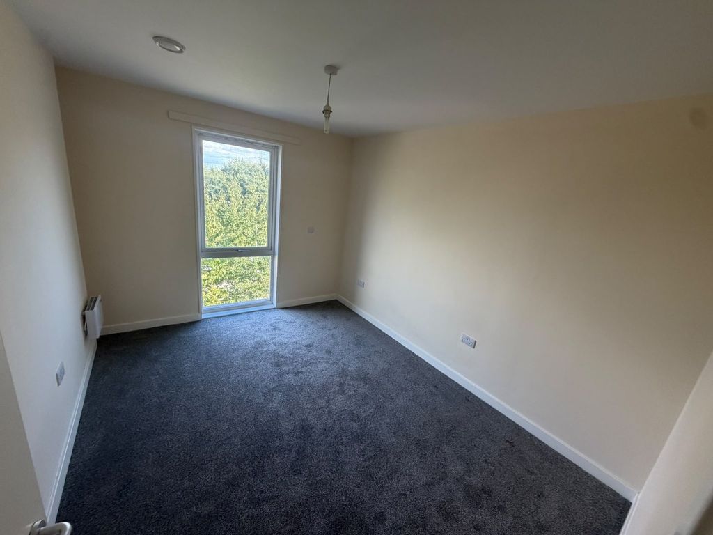 Property photo 3 of 5 Picture No. 05