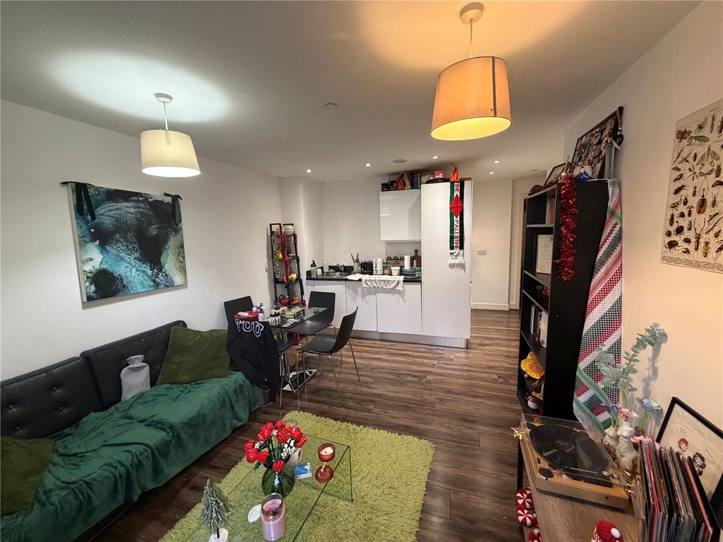 Property photo 3 of 7 Picture No. 08