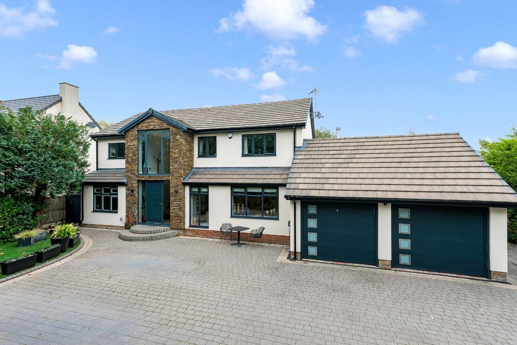 Property photo 1 of 47 4606012