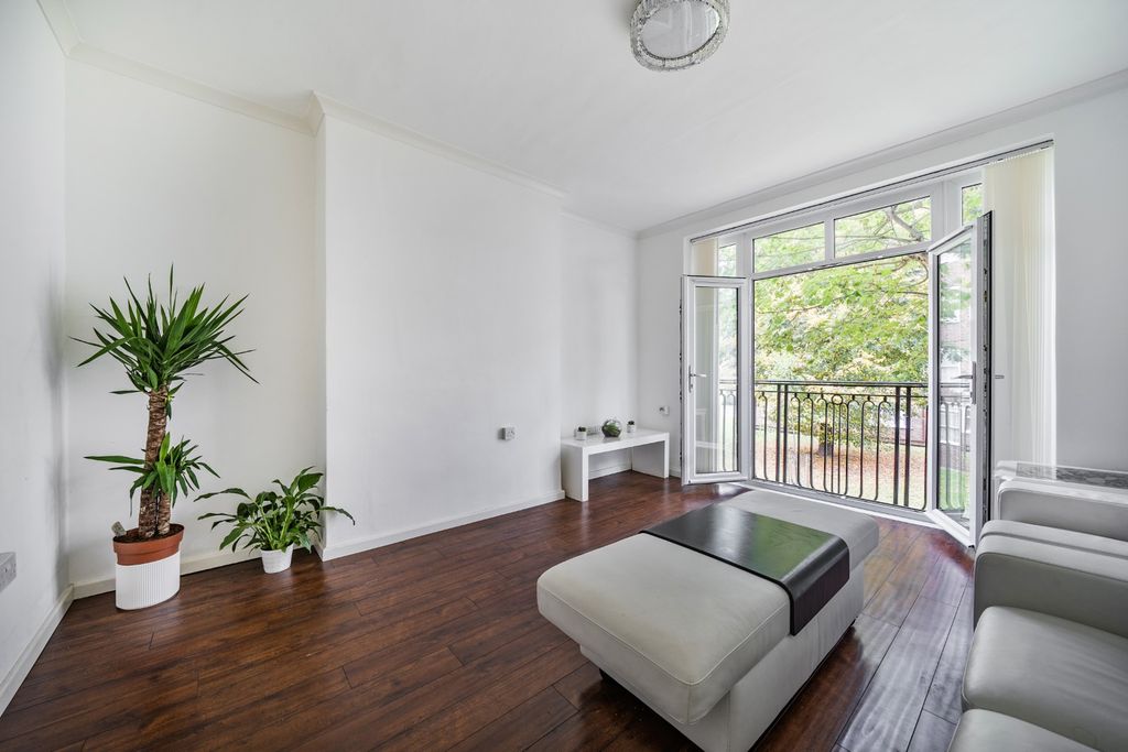 Property photo 3 of 9 4090132