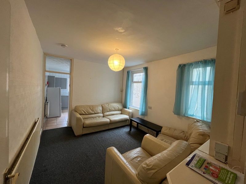 Property photo 1 of 17 Photo 18