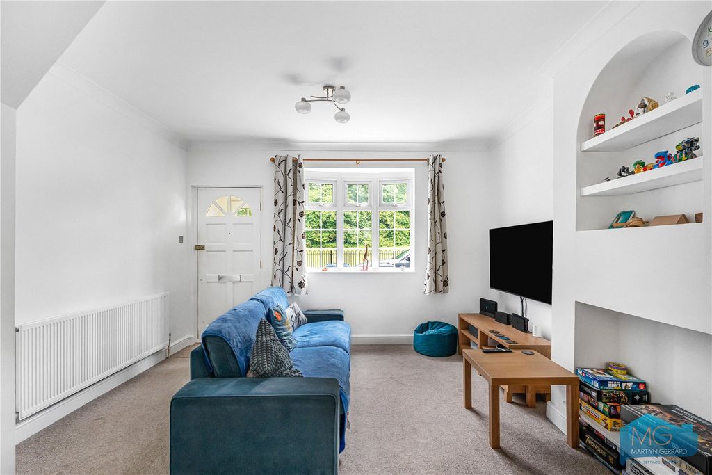 Property photo 3 of 22 Picture No. 05