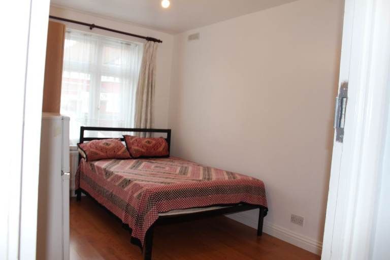 Property photo 1 of 8 Bedroom