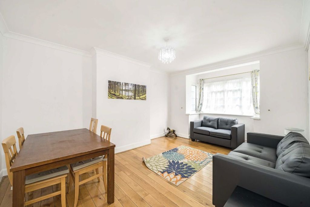 Property photo 2 of 5