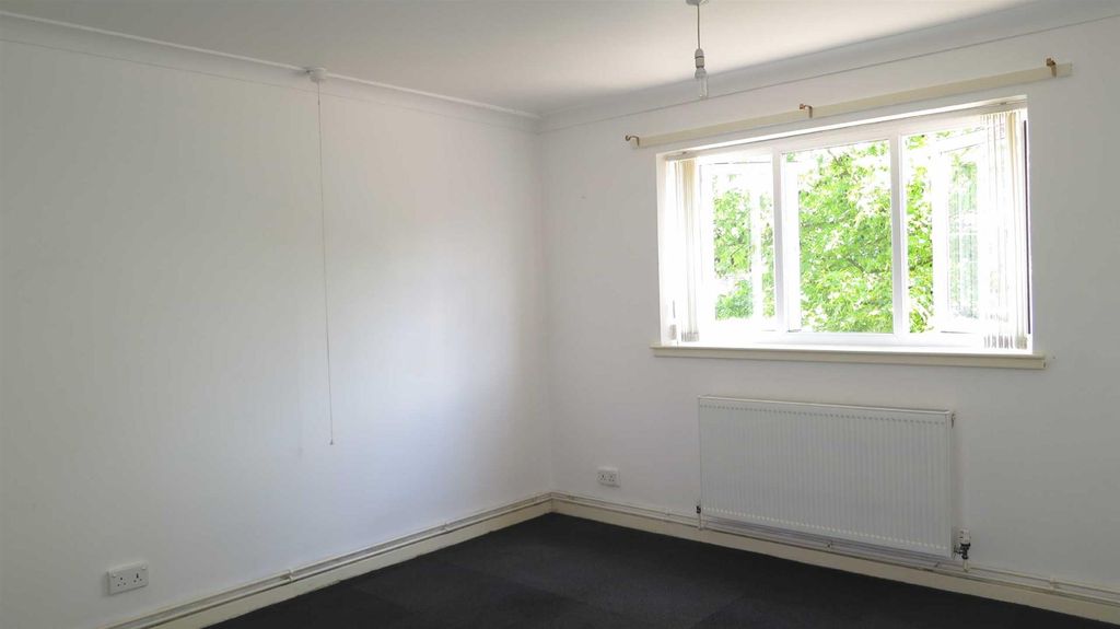 Property photo 2 of 7 24, Cromwell Crescent Lambley, Nottingham, Ng4 4Pj