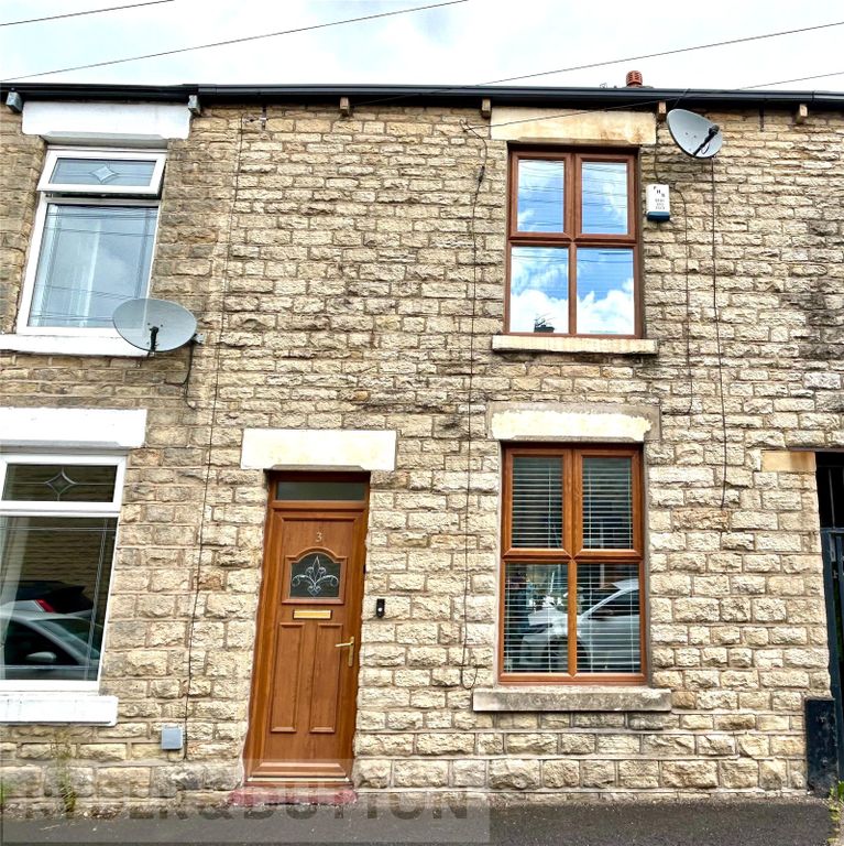Property photo 1 of 13 External