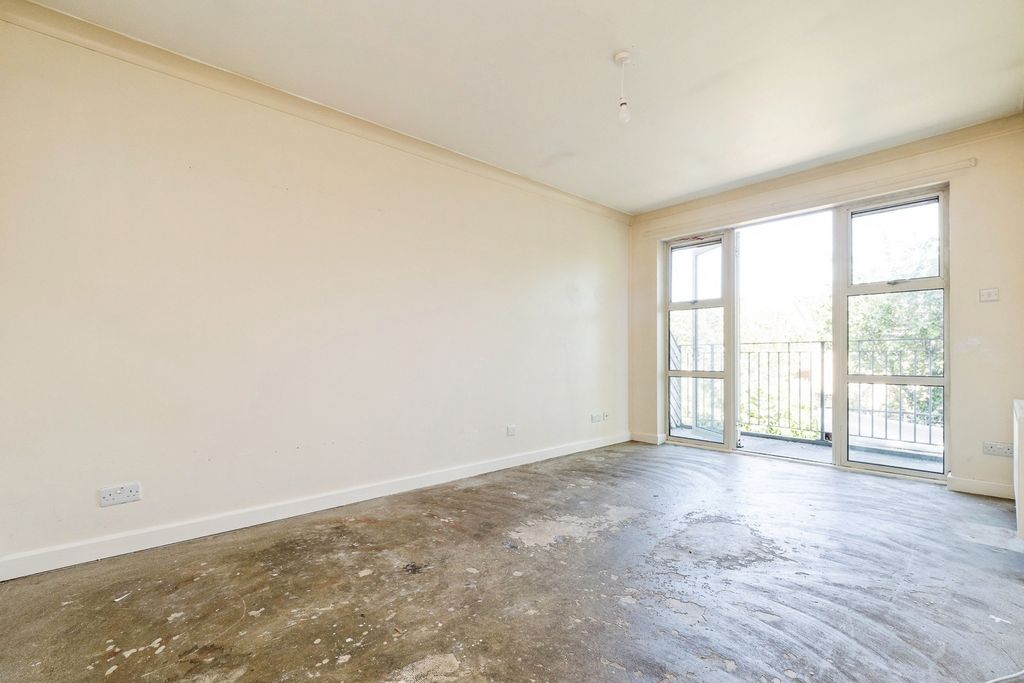 Property photo 2 of 10 Pbox-Img.Jpg