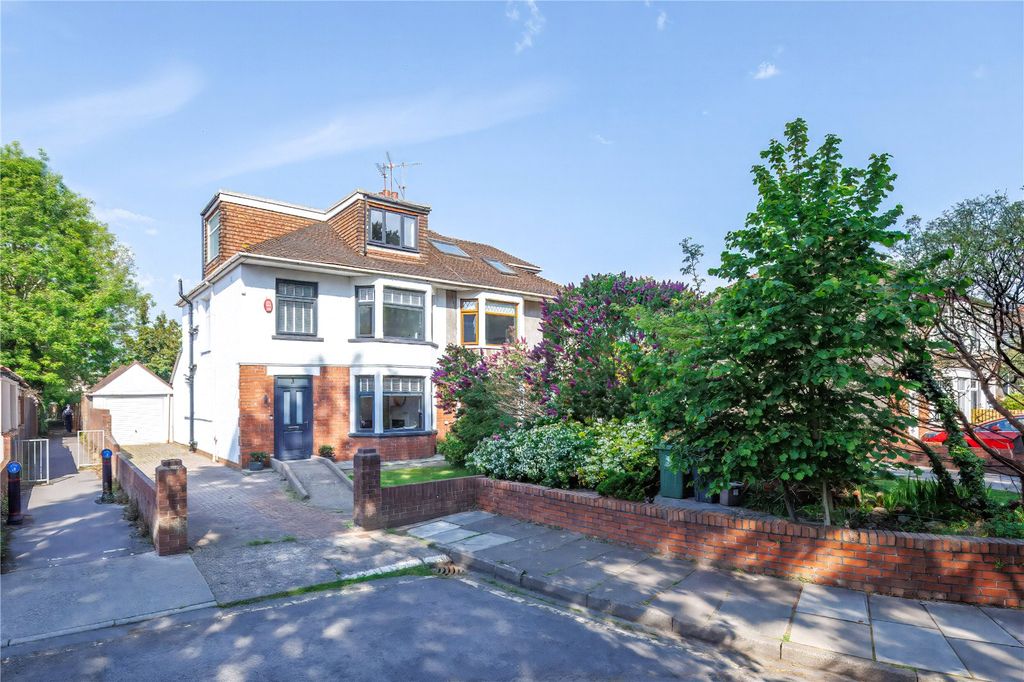 Property photo 1 of 37 Picture No. 01
