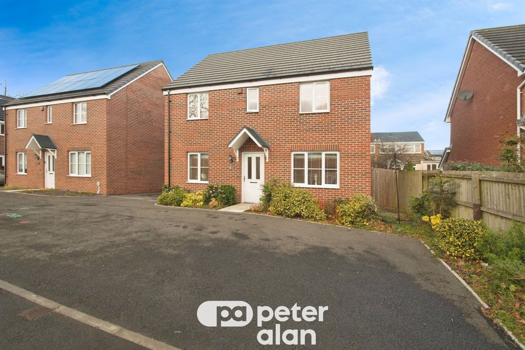 Property photo 2 of 24