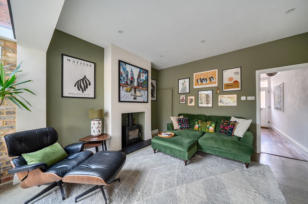 Property photo 3 of 23 1496211-3-6A60938...