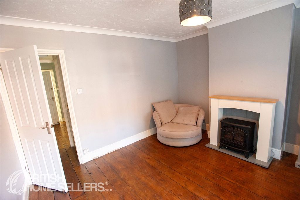 Property photo 2 of 23 Picture No. 21