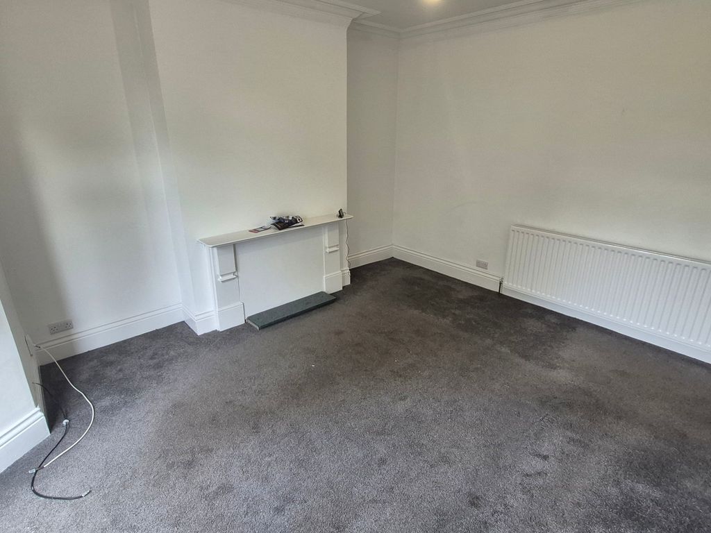 Property photo 3 of 24 Photo 2