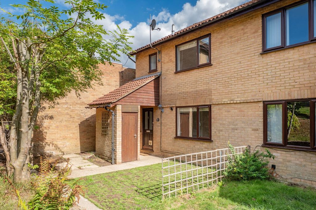 Property photo 1 of 11