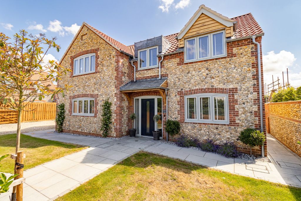 Property photo 3 of 44 4732243