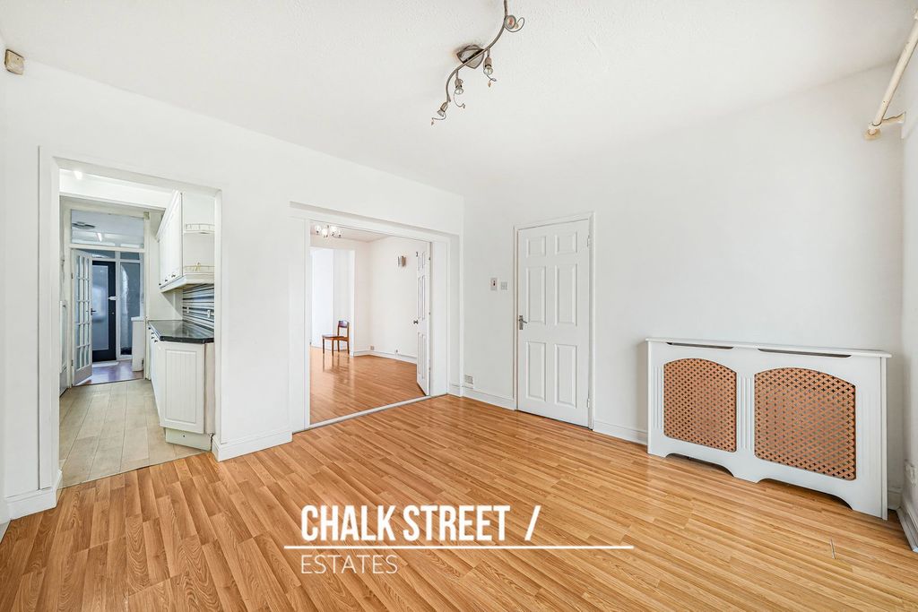 Property photo 2 of 37