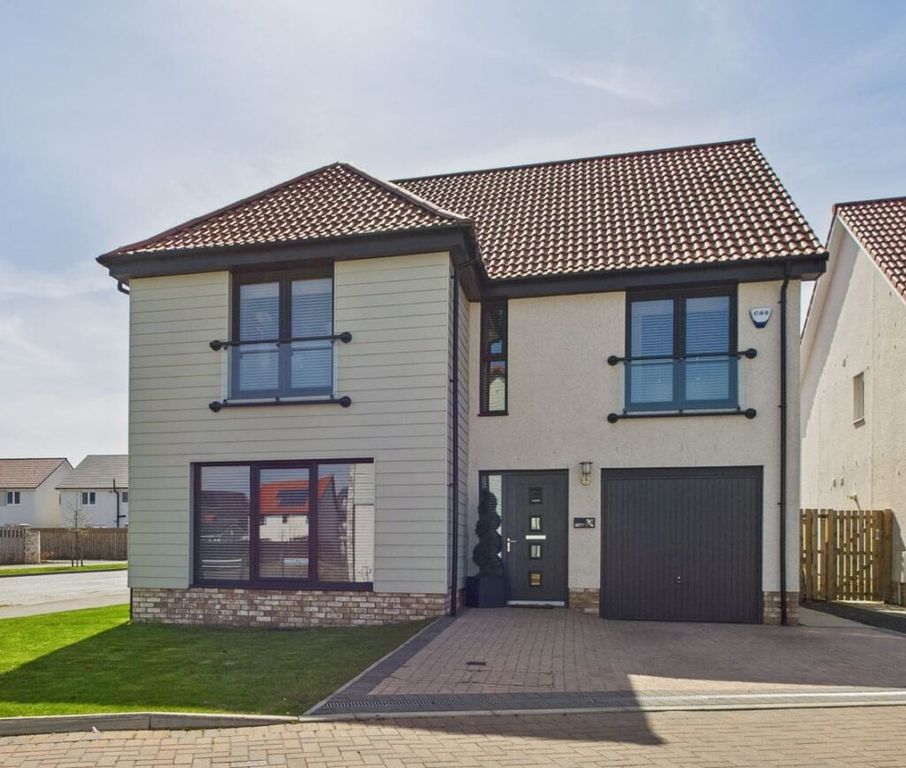 Property photo 1 of 36