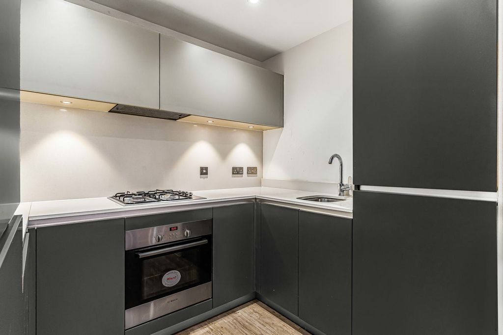 Property photo 1 of 21 Kitchen