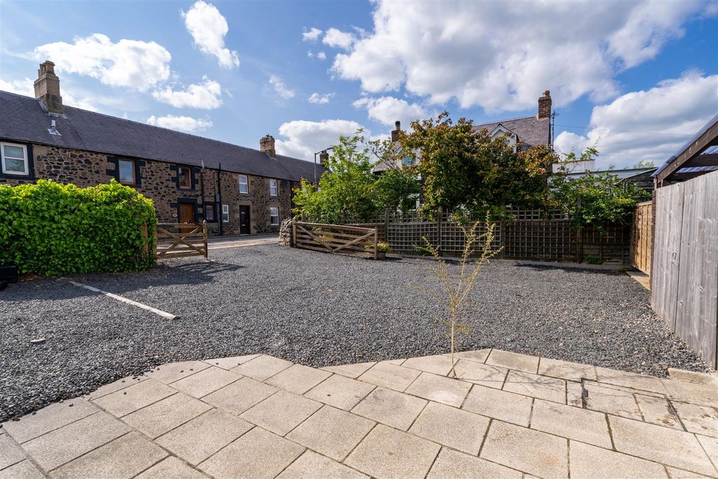 Property photo 3 of 17 Cairnbield-21.Jpg