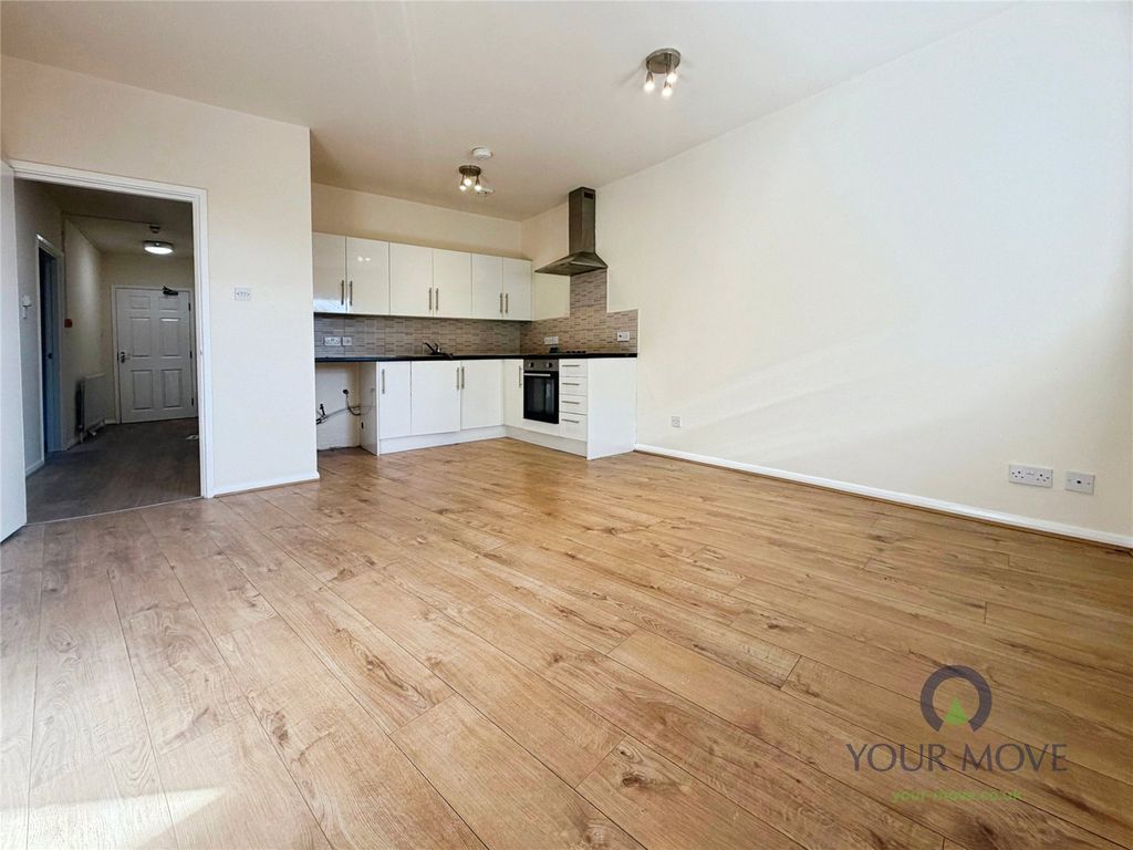 Property photo 3 of 9 Picture No. 15