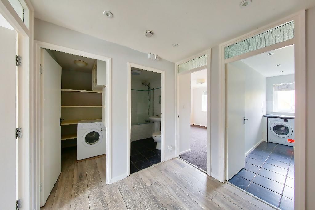 Property photo 3 of 7 Photo 3