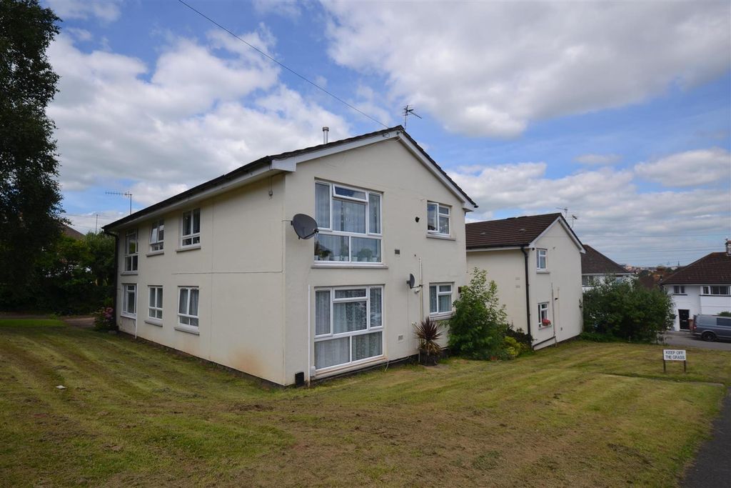 Property photo 1 of 5