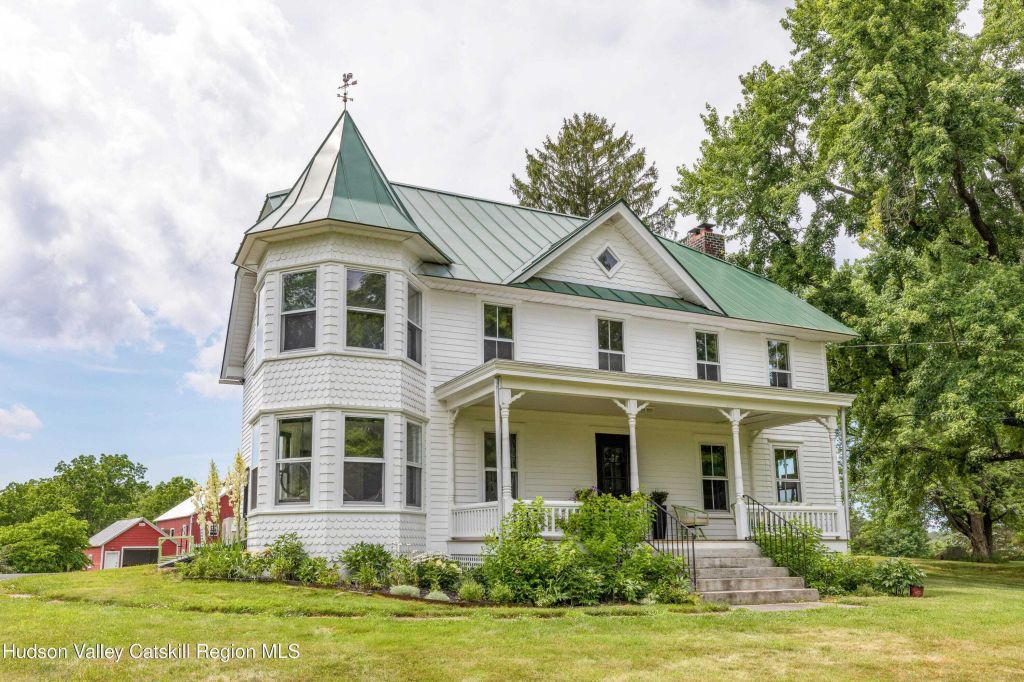 Property photo 1 of 31