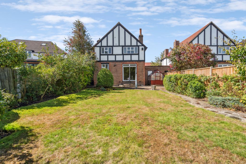 Property photo 3 of 13