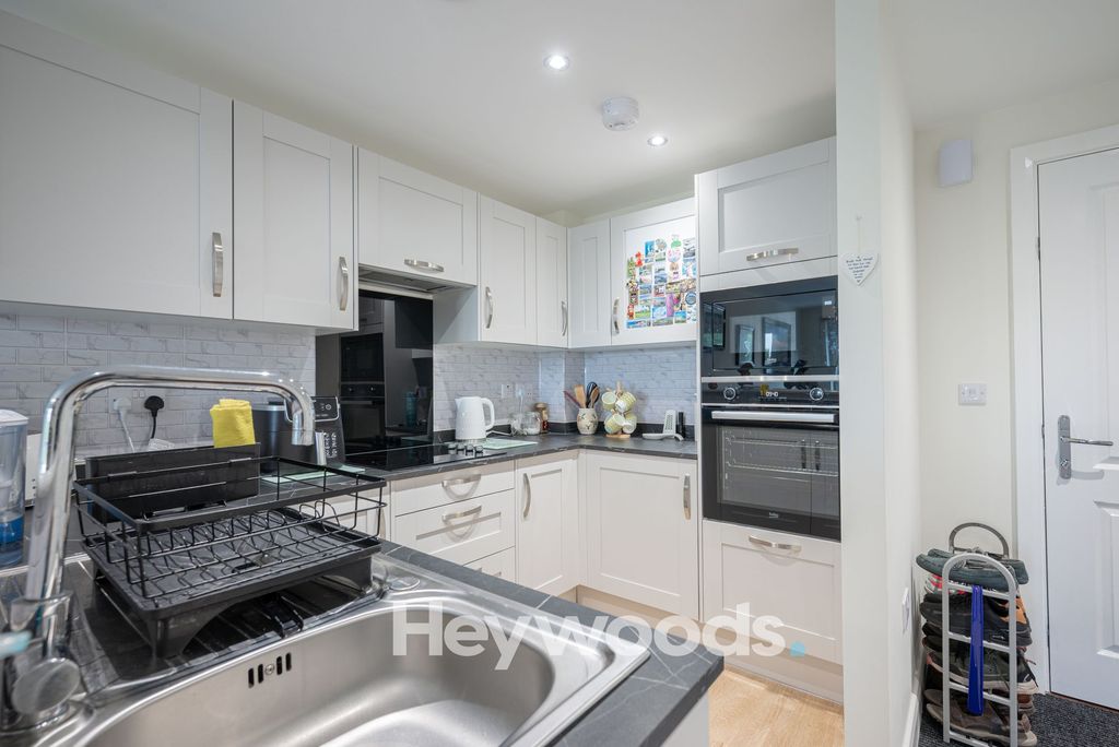Property photo 2 of 63