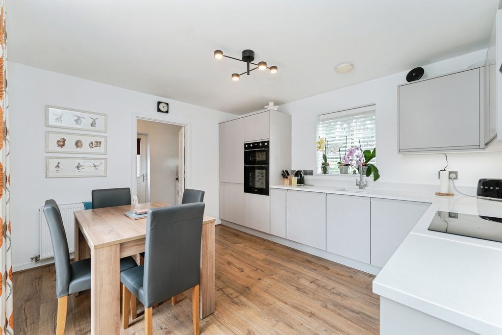 Property photo 2 of 33 Pbox-Img.Jpg