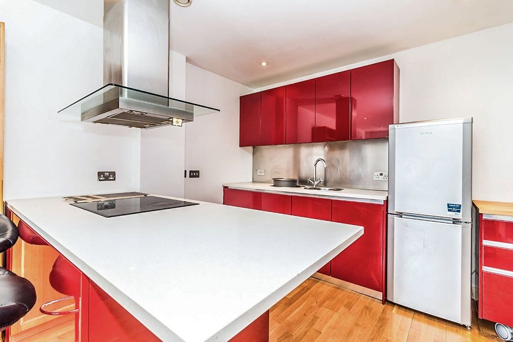 Property photo 2 of 8 Kitchen