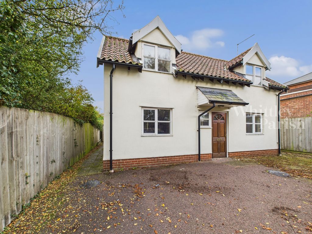 Property photo 1 of 11 Cam04332G0-Pr0524-Still012