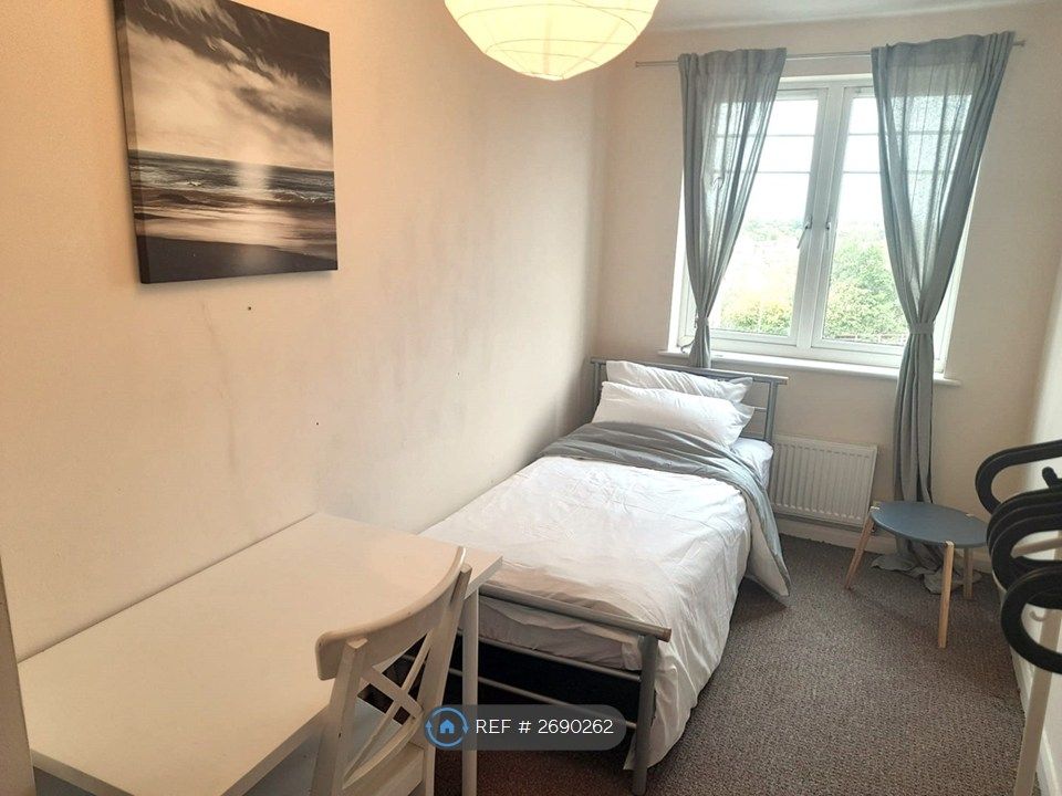 Property photo 1 of 5