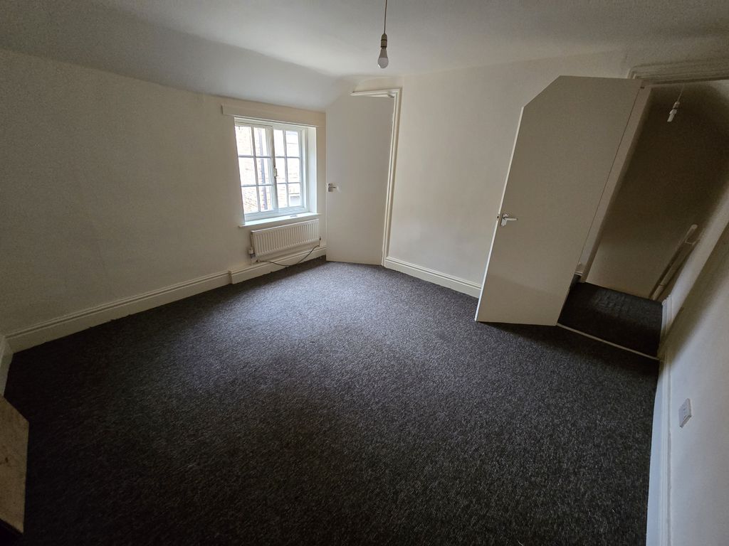 Property photo 3 of 13 R251120 297 - 21A High Skellgate, Ripon, North Yorkshire, Hg4 1Bd (10).Jpg