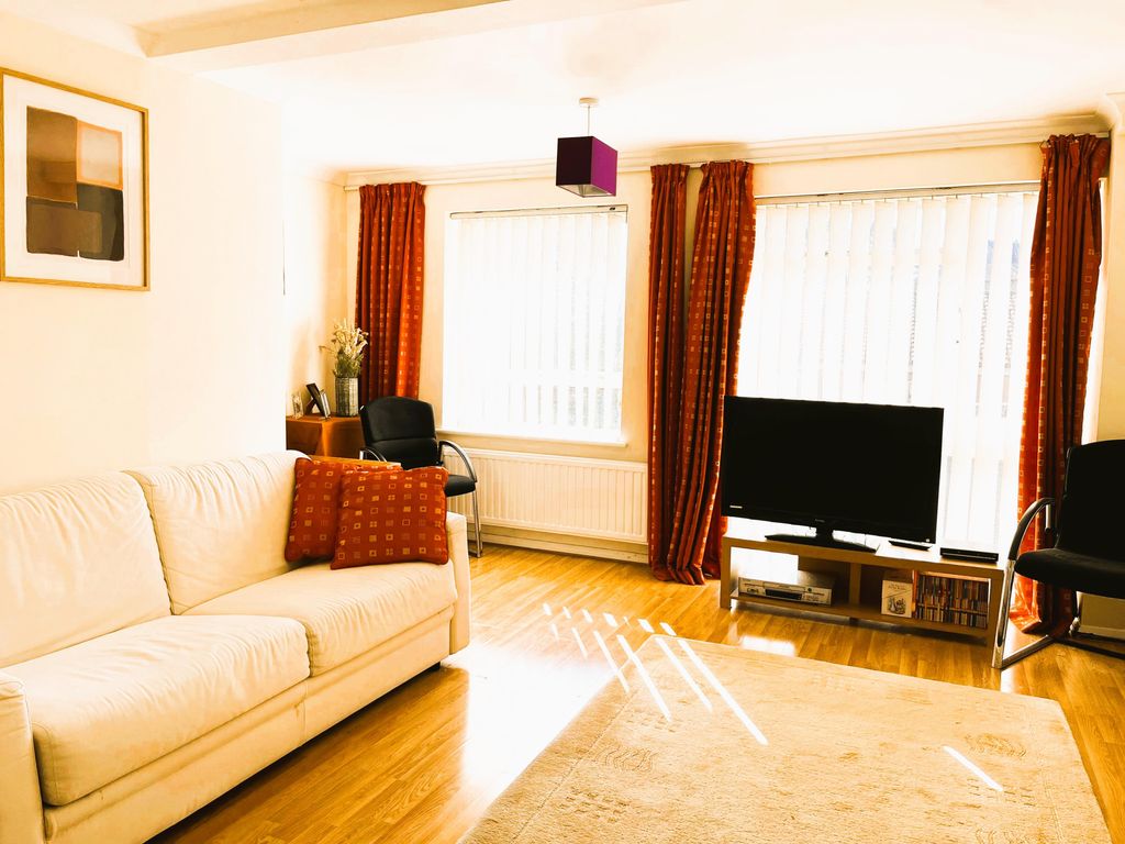 Property photo 3 of 15