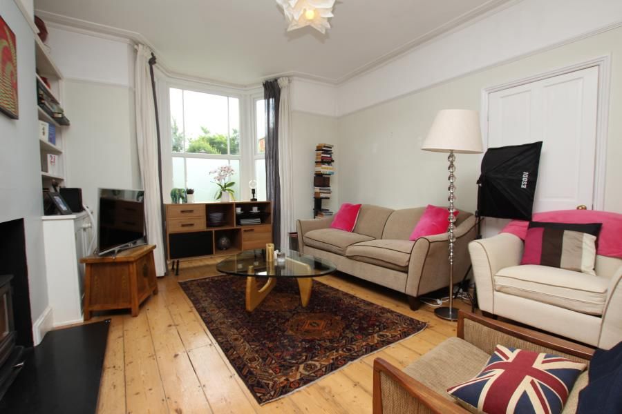 Property photo 3 of 12