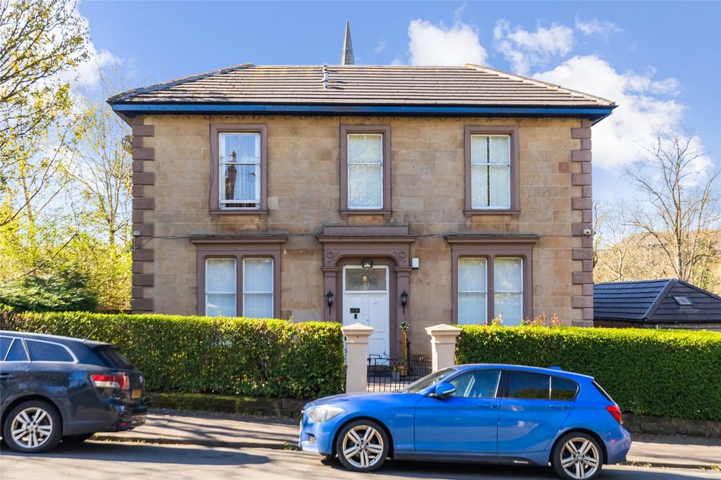 Property photo 1 of 39 Picture No. 04