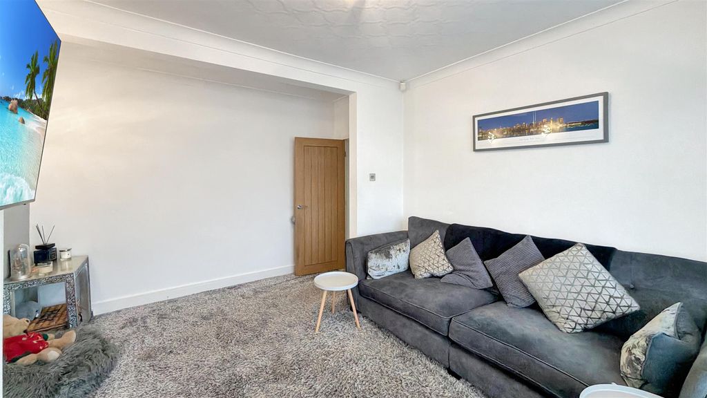 Property photo 3 of 14 78B209Fd2Ad1A18c079Fc68E1B46Abe990793F61.Jpg