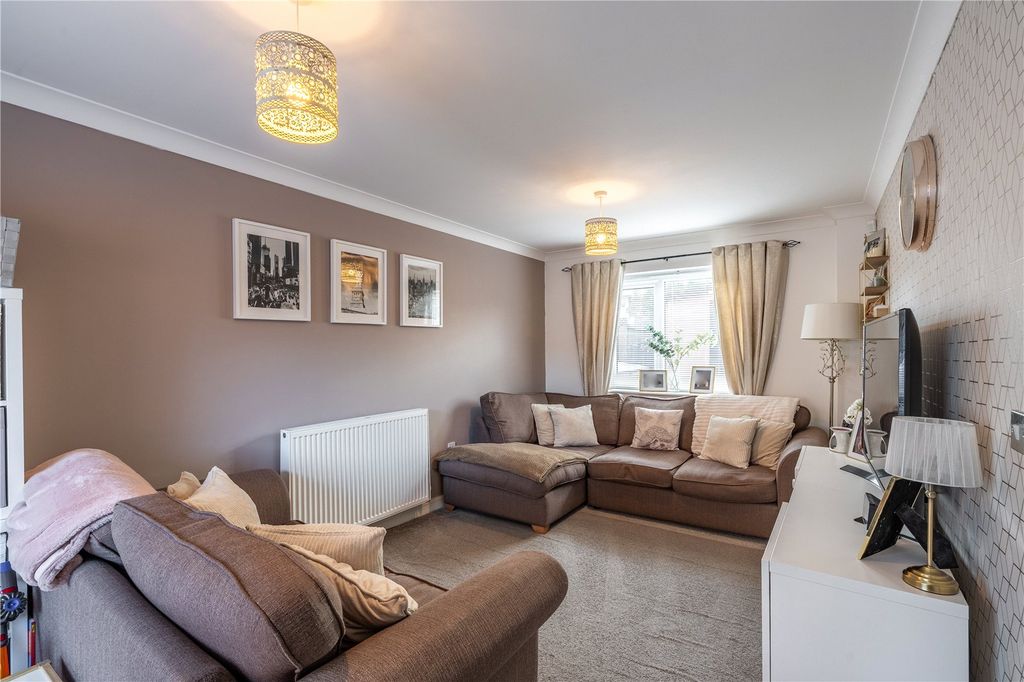 Property photo 2 of 25 Picture No. 14