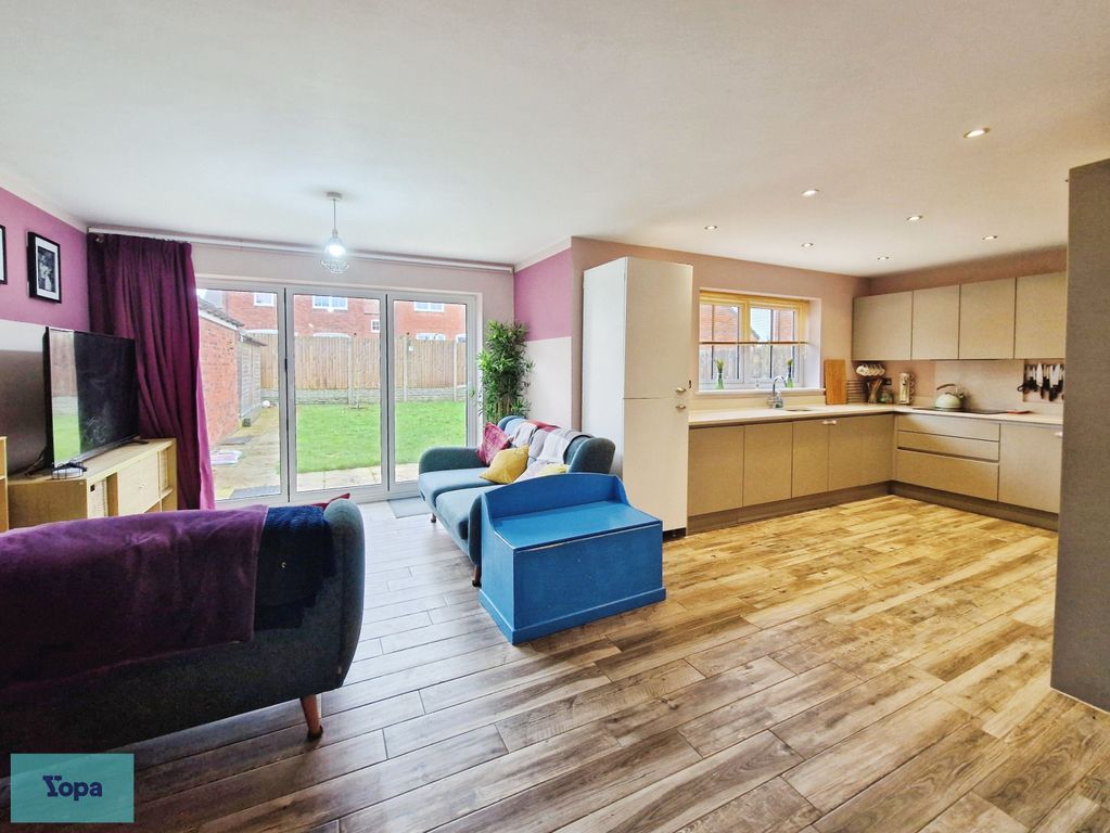 Property photo 2 of 19 Deb60B91-1000089344